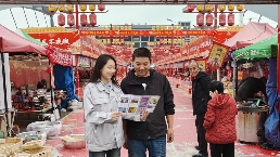 党员服务队护航古会用电安全，筑牢民俗盛宴电力防线(图1)